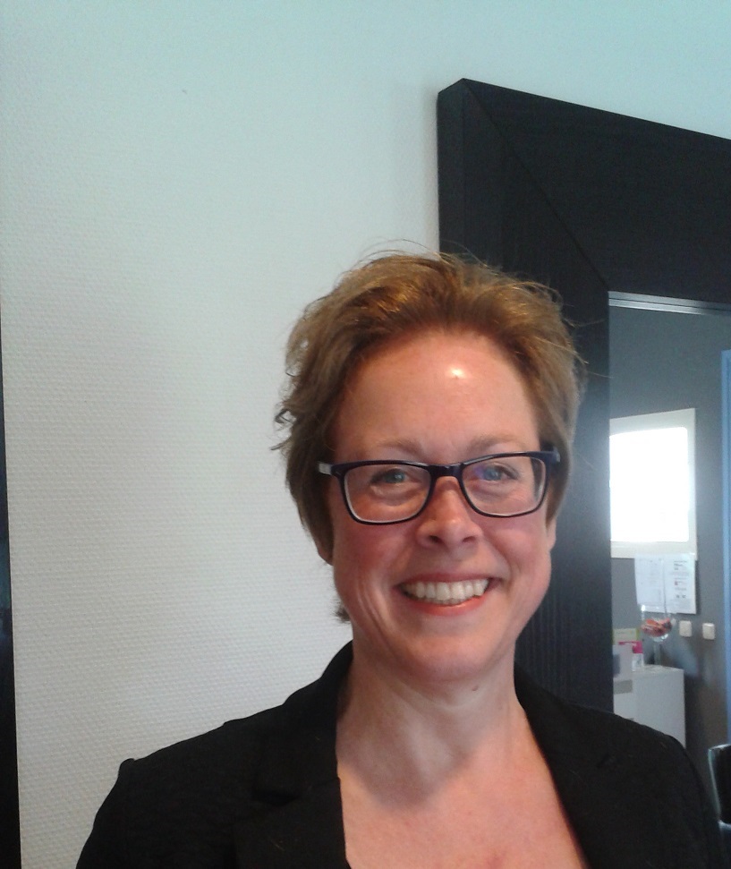 Grietje Hofsteenge in de praktijk Studio BM te Norg